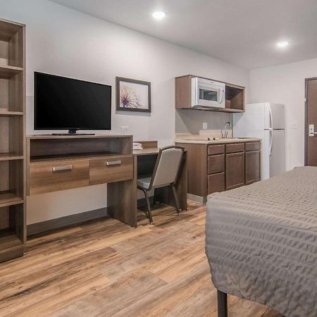 Woodspring Suites North Ft Worth Alliance Tx Speedway Форт-Уэрт Экстерьер фото