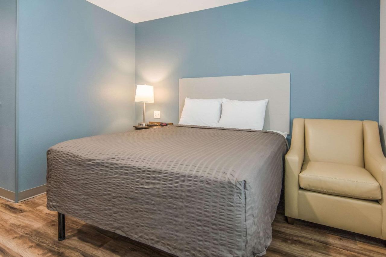 Woodspring Suites North Ft Worth Alliance Tx Speedway Форт-Уэрт Экстерьер фото