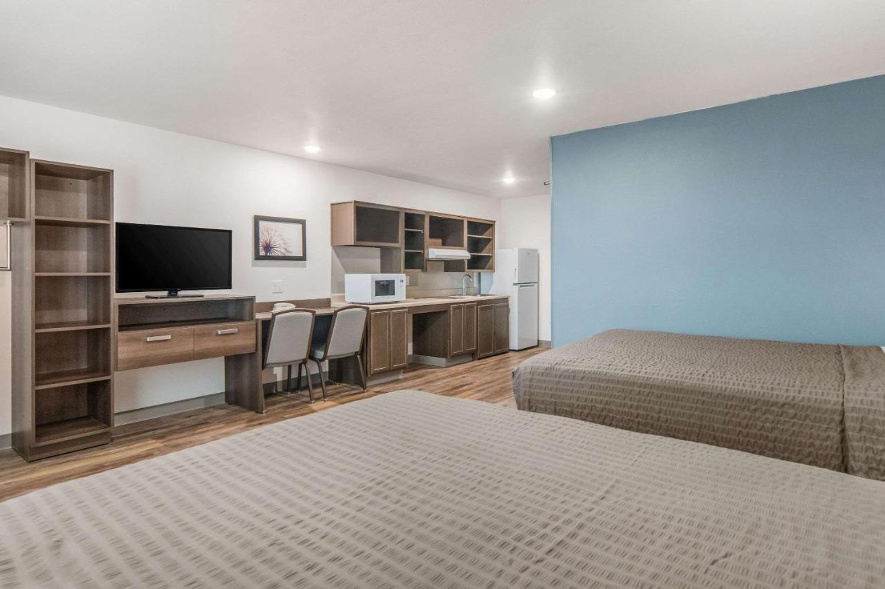 Woodspring Suites North Ft Worth Alliance Tx Speedway Форт-Уэрт Экстерьер фото
